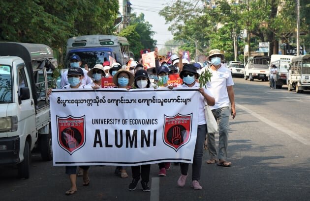 alumni-box-1